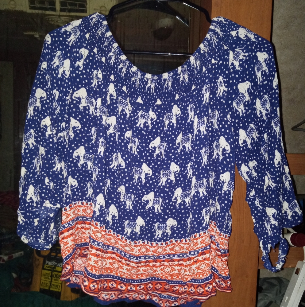 Blouse with Elephant print